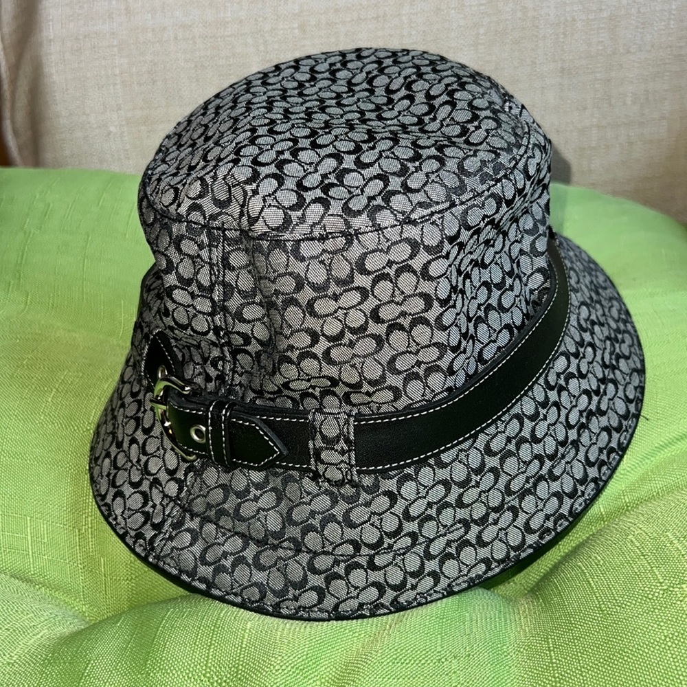 Coach Bucket Hat - New! Petite/Small